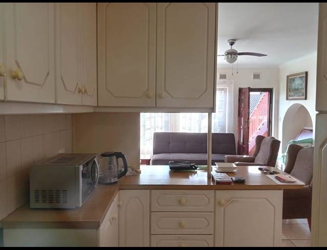 1 BEDROOM APARTMENT FOR SALE IN SCOTTBURGH